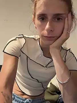 Luisawilliam online show from 07/16/26, 10:38