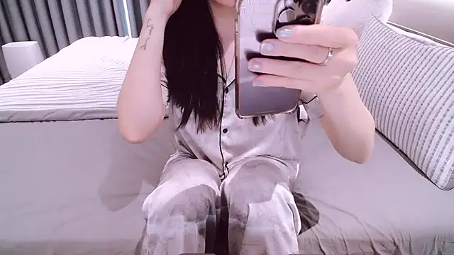 SungkyunnKwan online show from 12/20/25, 01:23