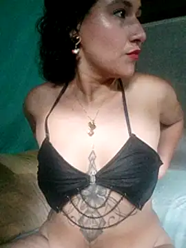 Snapshot of MERLINA_ROYALE chatting on 07/15/26, 10:15 MERLINA ROYALE online show from 07/15/26, 10:15