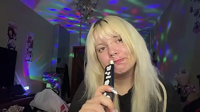 SusannAlai online show from 07/13/26, 07:16