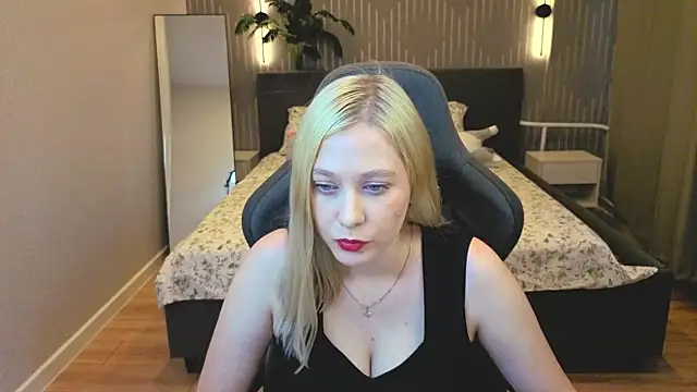 Snapshot of AmeliaxCandy chatting on 07/21/26, 11:56 AmeliaxCandy online show from 07/21/26, 11:56