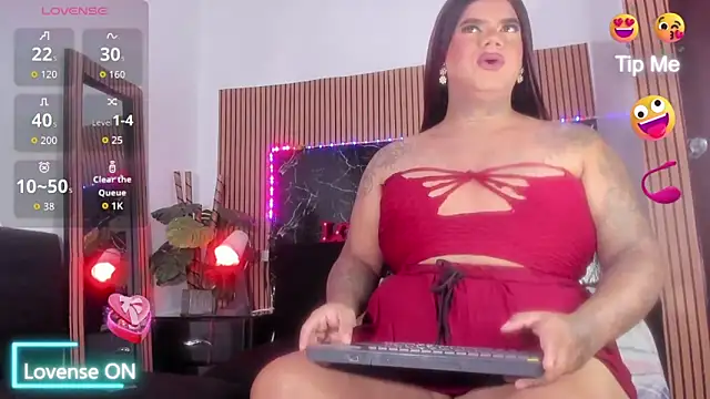 Snapshot of isabelleandbrand chatting on 10/20/25, 01:11 isabelleandbrand online show from 10/20/25, 01:11