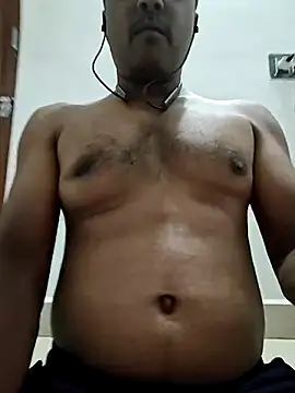 Nilanlove online show from 07/13/26, 08:11