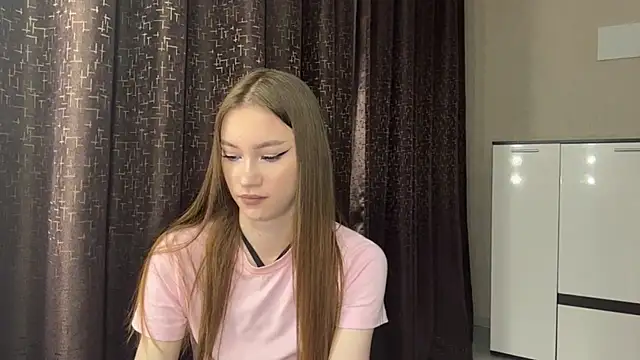 OlimpiaFontenot online show from 07/13/26, 10:34