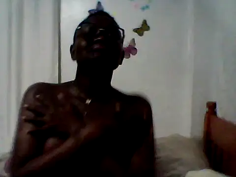 Snapshot of finegirlsheila chatting on 07/15/26, 11:32 finegirlsheila online show from 07/15/26, 11:32
