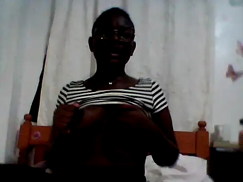 Snapshot of finegirlsheila chatting on 07/20/26, 09:12 finegirlsheila online show from 07/20/26, 09:12
