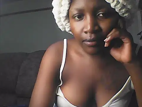 Snapshot of _yourgoodgirl chatting on 07/14/26, 10:48 yourgoodgirl online show from 07/14/26, 10:48