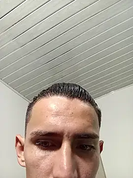 Snapshot of Juan_felipe_ chatting on 07/31/26, 02:22 Juan felipe online show from 07/31/26, 02:22