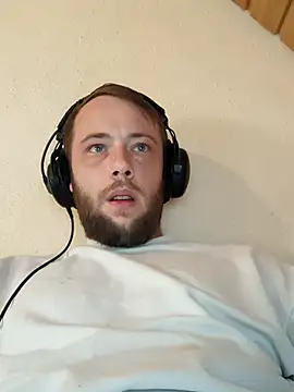 llChrisll95 online show from 07/16/26, 09:48