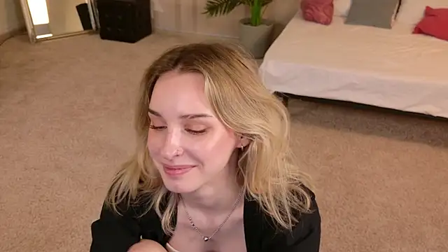 Eva Mitchell online show from 07/17/26, 02:02