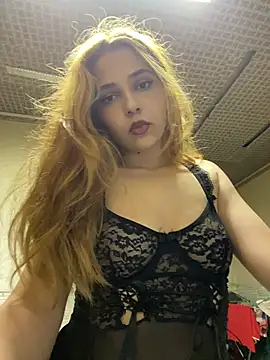 Snapshot of Nissza chatting on 07/15/26, 11:21 Nissza online show from 07/15/26, 11:21