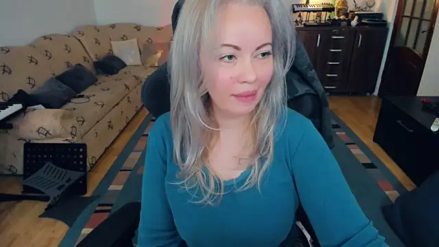 WhitneyLynn online show from 01/07/25, 04:29