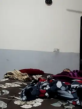 Snapshot of Curvy_Bhabhi_ chatting on 07/15/26, 06:57 Curvy Bhabhi online show from 07/15/26, 06:57