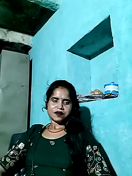 Snapshot of Simran_Love143 chatting on 07/20/26, 05:48 Simran Love143 online show from 07/20/26, 05:48