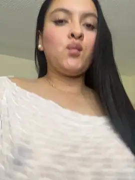 Nicoleqm online show from 07/16/26, 01:44