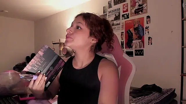 IamNikki online show from 07/28/26, 06:53
