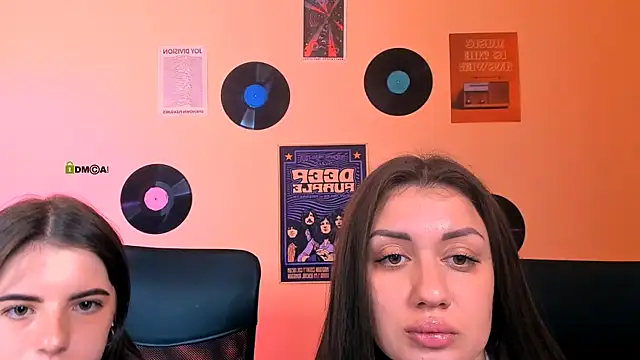 selena crystal online show from 07/19/26, 09:57