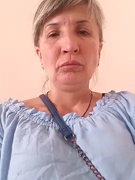 Snapshot of BellaBlum777 chatting on 07/21/26, 11:12 BellaBlum777 online show from 07/21/26, 11:12