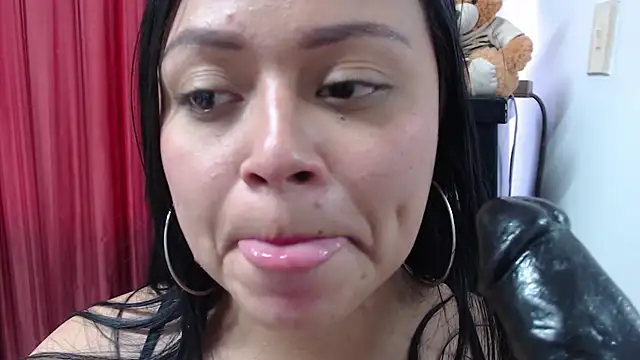 Snapshot of gabriela_grace chatting on 02/03/25, 06:39 gabriela grace online show from 02/03/25, 06:39