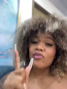 riri brunnete online show from 01/14/25, 02:32