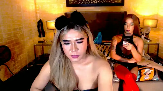 BigCumHuntersxx online show from 12/13/24, 12:50