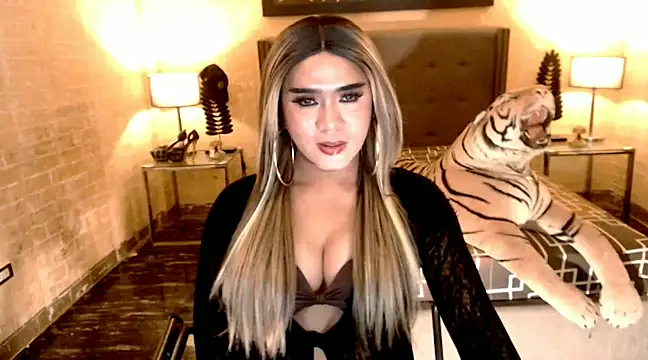 BigCumHuntersxx online show from 01/17/25, 12:52