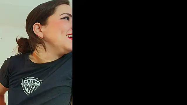 Julianna SX online show from 07/27/26, 12:34