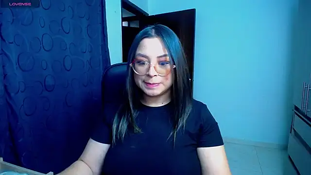 sensualmilena22 online show from 07/31/26, 01:54