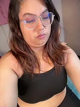 shantelle   online show from 07/24/26, 07:34
