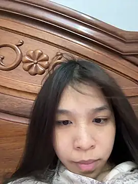 Lolilolii001 online show from 07/25/26, 05:21
