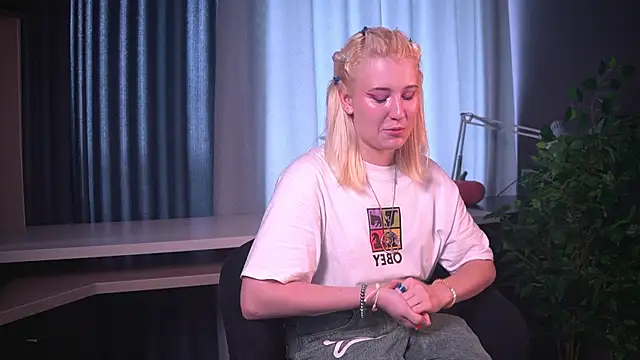 BlanchErtl online show from 07/27/26, 04:19