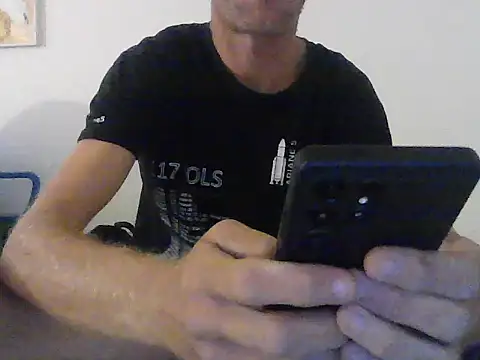 Snapshot of PumpStone chatting on 07/28/26, 03:43 PumpStone online show from 07/28/26, 03:43