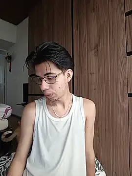 Nicolas moon online show from 08/04/26, 06:10