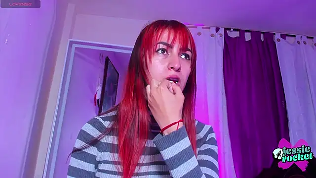 jessierocketx online show from 10/17/25, 01:25