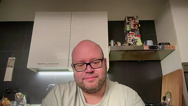 theitalianbear online show from 12/02/24, 02:20