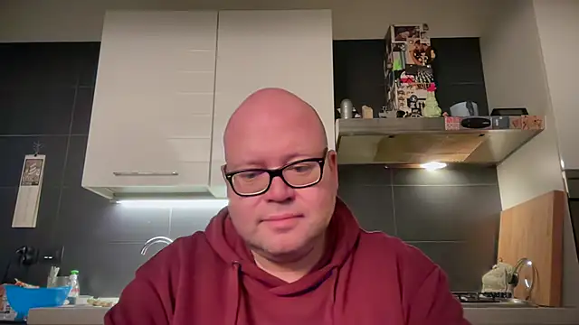 theitalianbear online show from 12/21/24, 06:09