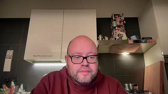 theitalianbear online show from 02/19/25, 04:55