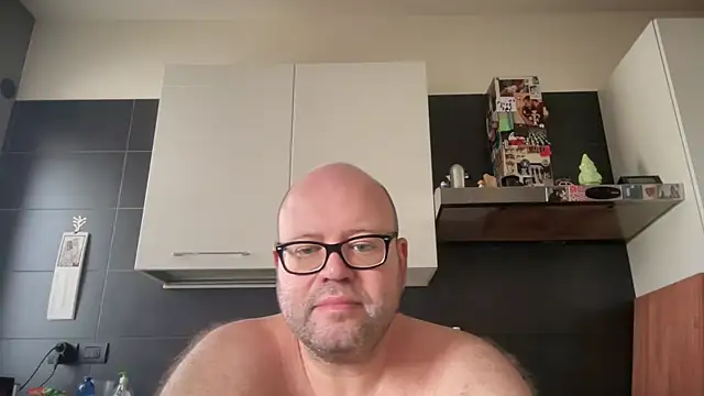 theitalianbear online show from 09/09/25, 02:16