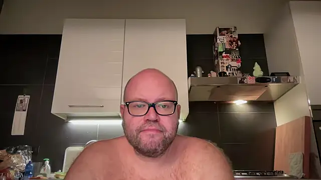 theitalianbear online show from 09/12/25, 08:42
