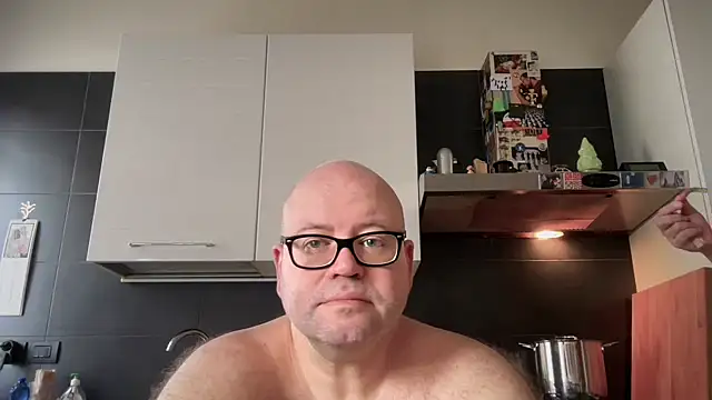 theitalianbear online show from 09/22/25, 03:36