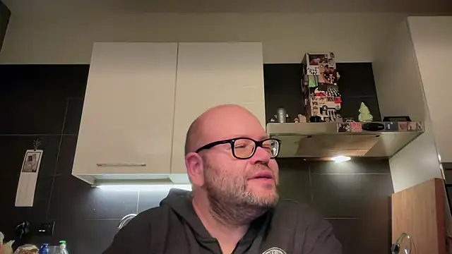 theitalianbear online show from 10/05/25, 03:49