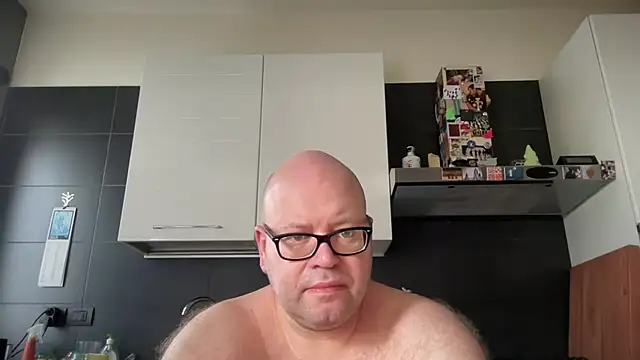 theitalianbear online show from 07/20/26, 06:17