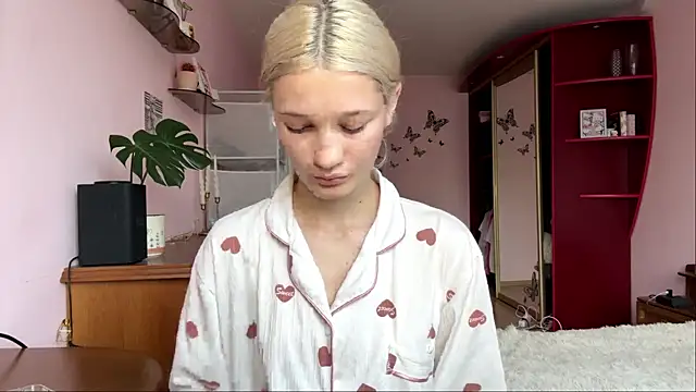 RoxyKindlimann online show from 07/27/26, 01:07