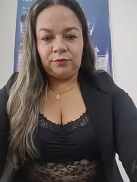 Snapshot of Charlott-1 chatting on 07/29/26, 02:37 Charlott-1 online show from 07/29/26, 02:37