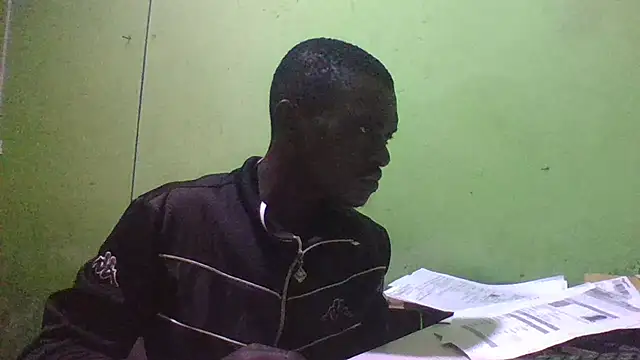 Snapshot of blakkvirus chatting on 11/21/25, 03:05 blakkvirus online show from 11/21/25, 03:05