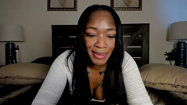 nicolesolace online show from 04/07/26, 09:04