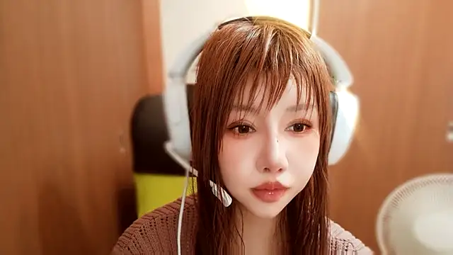 mew-mia-meow online show from 07/30/26, 07:18
