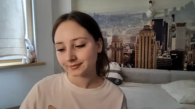 EvaSoShy online show from 08/01/26, 08:13