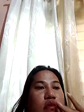Snapshot of Andrea0414 chatting on 06/14/26, 11:40 Andrea0414 online show from 06/14/26, 11:40