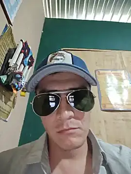 Chris-Smoke online show from 08/09/26, 06:02
